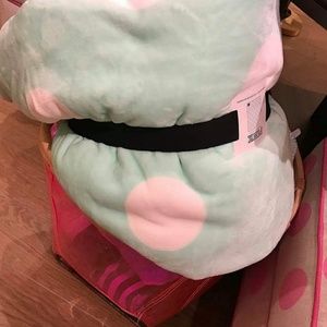 Pink Polka dot sherpa blanket new Release